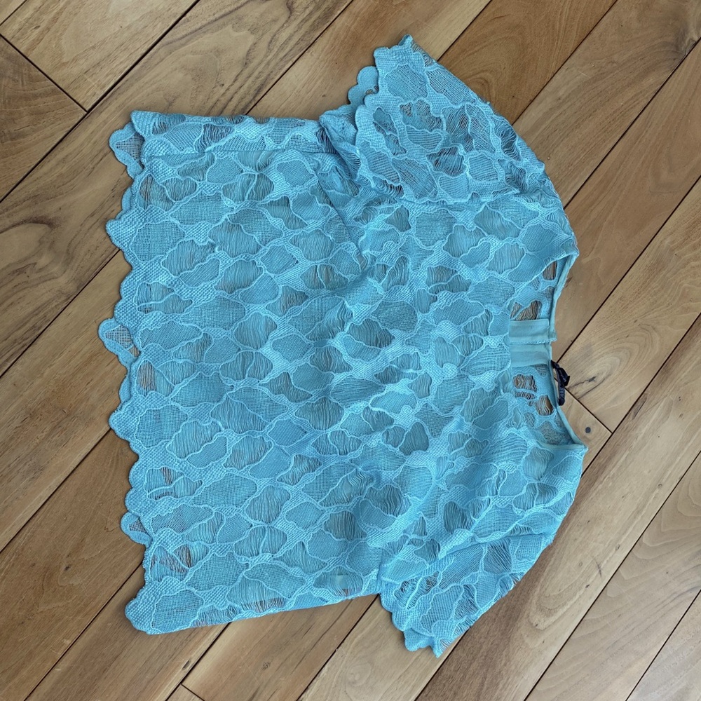 Lacey blue top from Intermix - size Petite